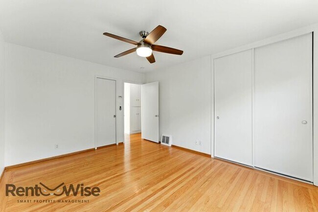 Building Photo - 61 Marview Way