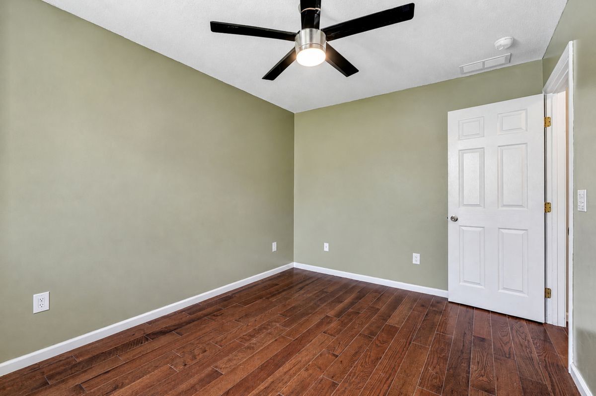 Building Photo - 6 Wild Rose Ct