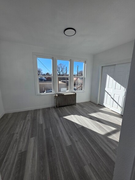 Building Photo - 2708 E 16th St