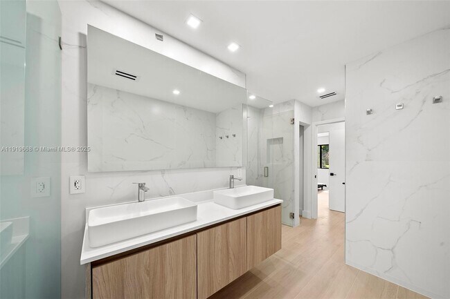 Building Photo - 7291 SW 129th St