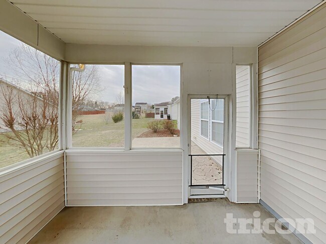 Building Photo - 401 Tortoise Ln