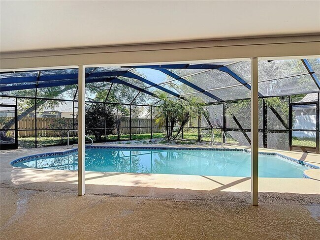 Building Photo - 4072 Belmoor Dr