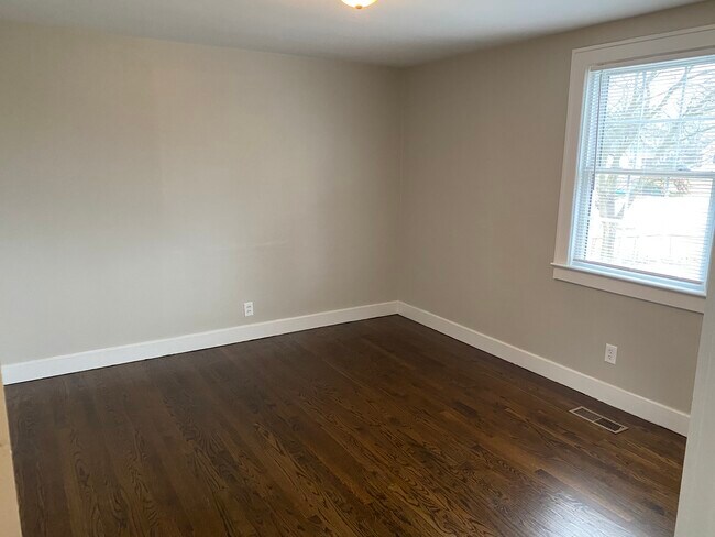 Bedroom 1 - 318 N Wilmore St
