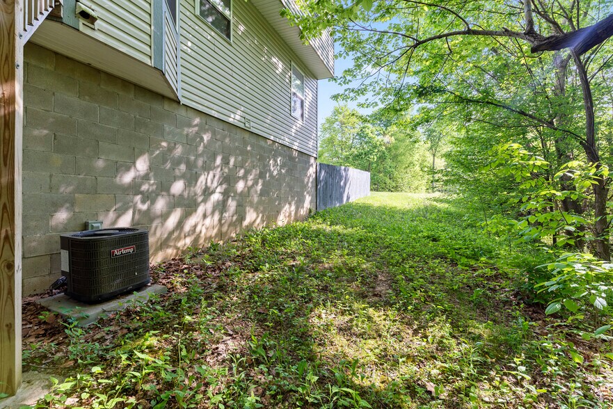 Building Photo - 289 N Bend Dr