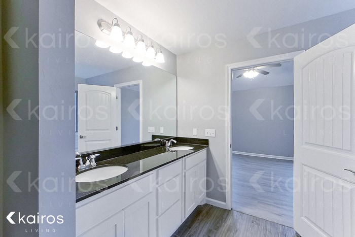 Building Photo - 713 S Patterson Dr