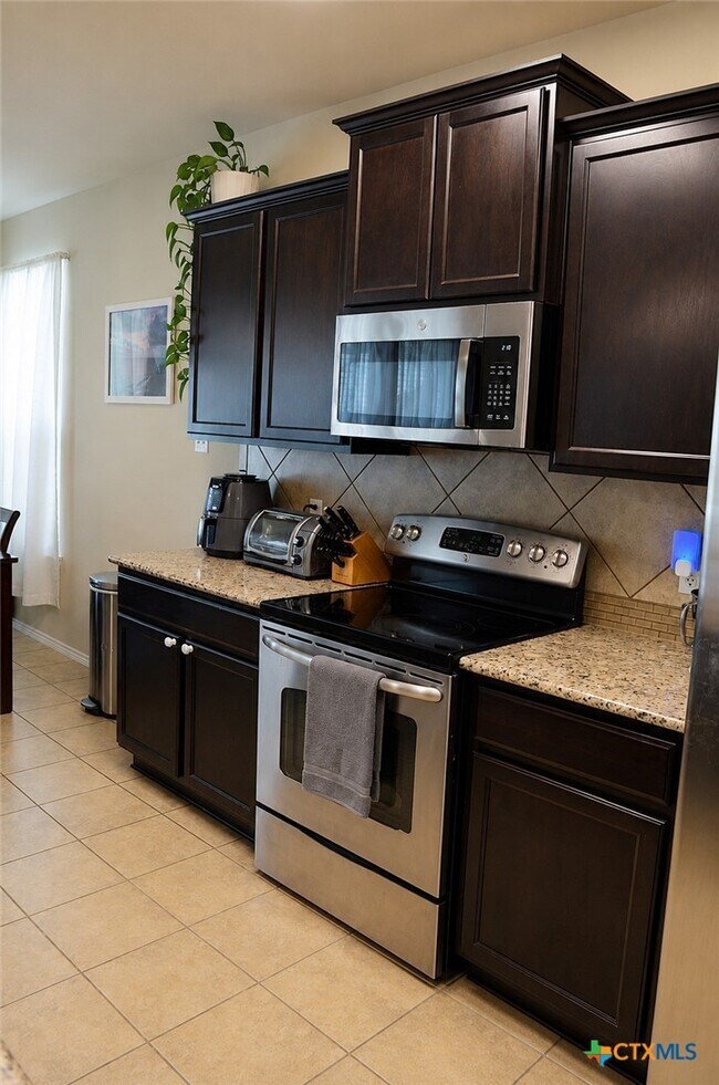 Building Photo - 5407 Sulfur Spring Dr