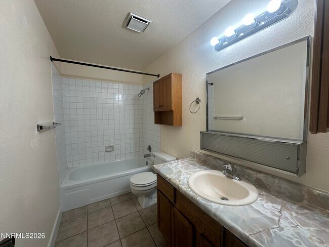 Building Photo - 1500 Ellendale Ct