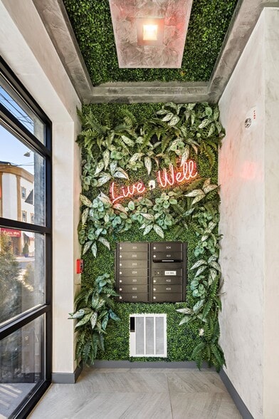 Building Photo - The Lofts at Blvd East