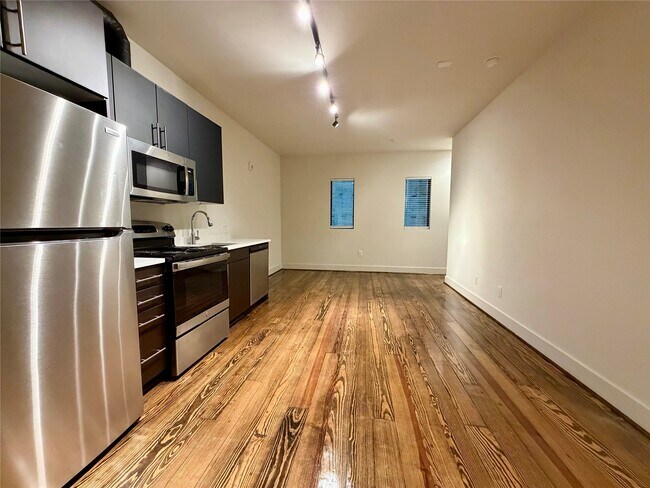 Building Photo - 4411 Dallas St
