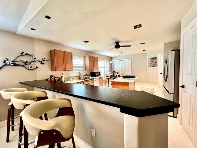 Building Photo - 4061 King Tarpon Dr
