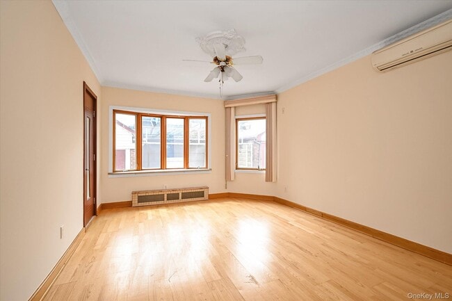 Building Photo - 63-42 Alderton St