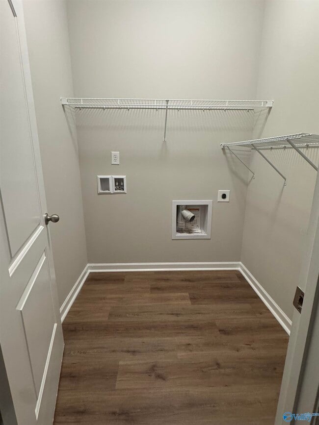 Building Photo - 115 Oak Terrace Ln