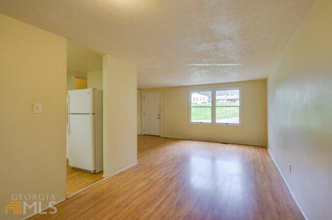 Building Photo - 2907 Oxford Way NW