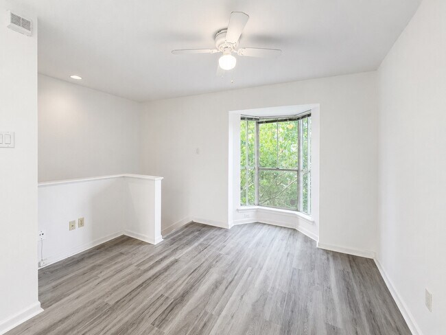 Building Photo - 2529 Rio Grande St