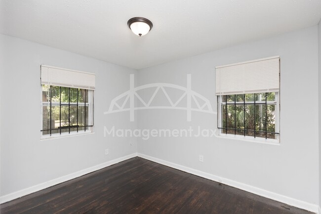 Building Photo - 1839 W 30th St