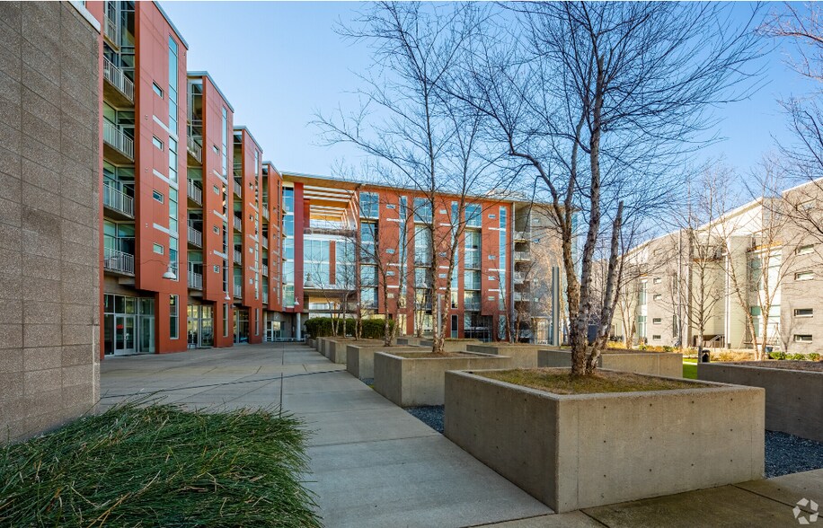 Building Photo - 2115 Yeaman Pl