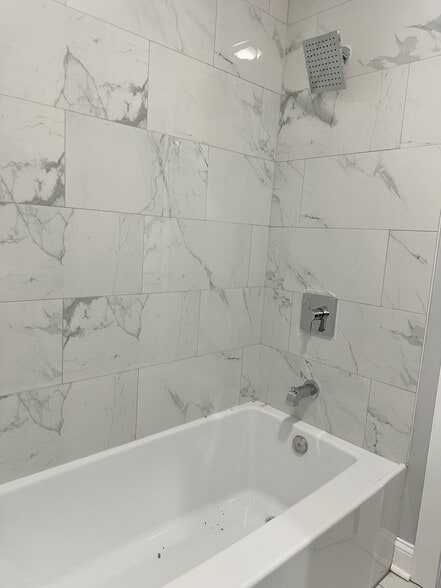 Bathroom View 3 - 314 N Latrobe Ave