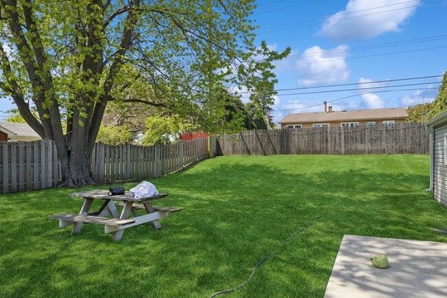 Building Photo - 3609 Bobwhite Ln