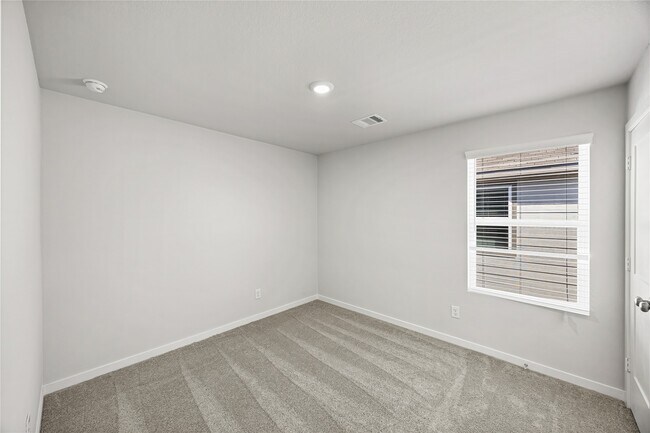 Building Photo - 7910 Alset Dr