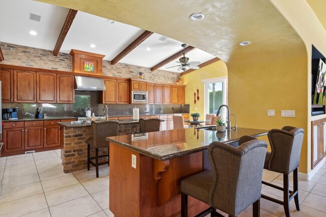 Building Photo - 40294 Rancho Palmeras