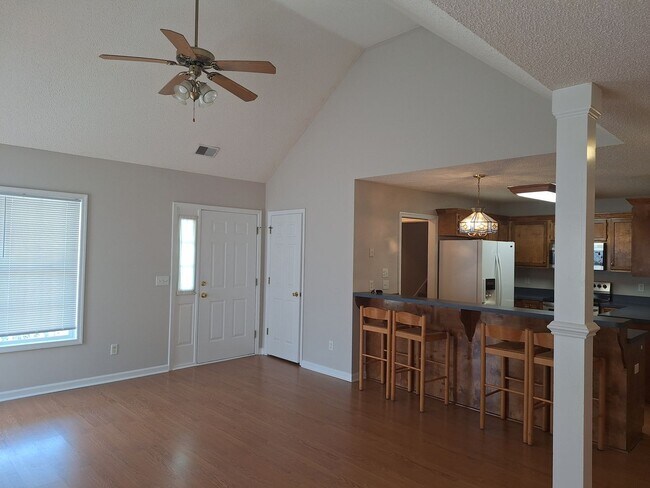 Building Photo - MOVE IN SPECIAL - $200 OFF THE TWO FULL MO...