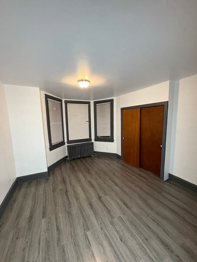 Building Photo - 3656 Jasper St