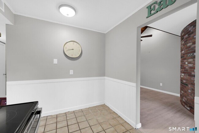 Building Photo - 3 Murphys Ln