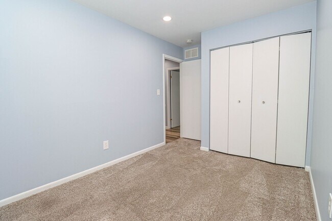 Building Photo - 3 Bedroom Oasis in Severna Park