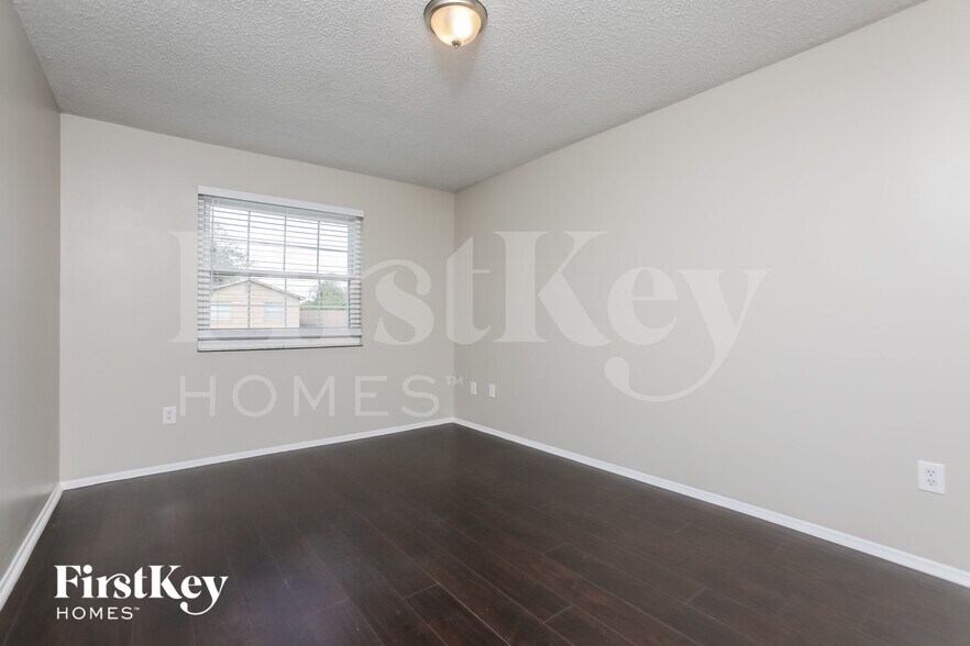 Building Photo - 3651 Oak Vista Ln