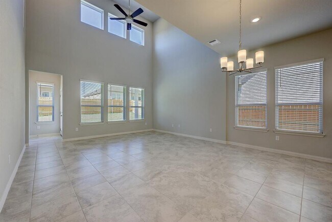 Building Photo - 4507 Cool Gray Cv