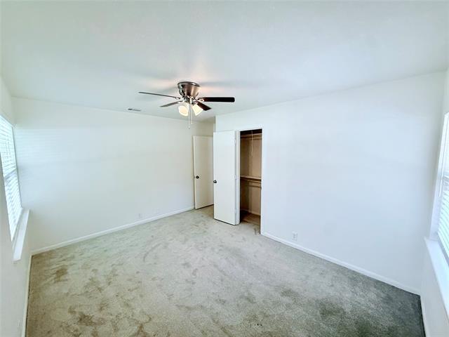 Building Photo - 1411 W Shields Dr