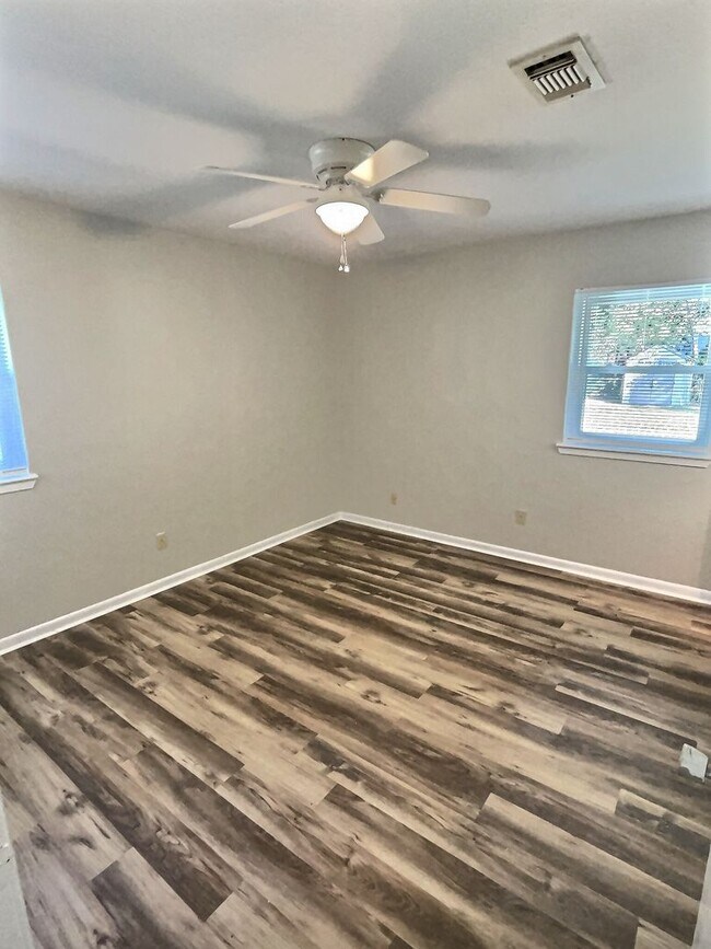 Building Photo - Updated 3-Bedroom Home in Ocean Springs!