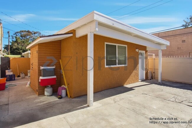 Building Photo - 290 E Marker St