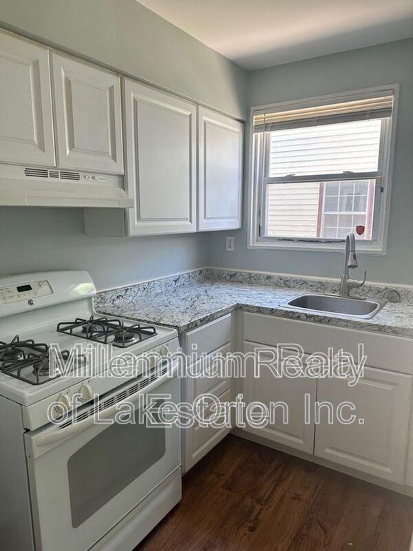 Building Photo - 650 Lebaron Ave