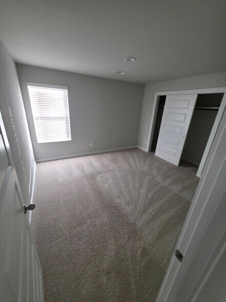 Building Photo - 2626 Finley