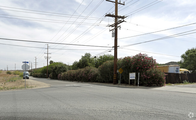 Street Frontage - Elsinore Hills RV Park