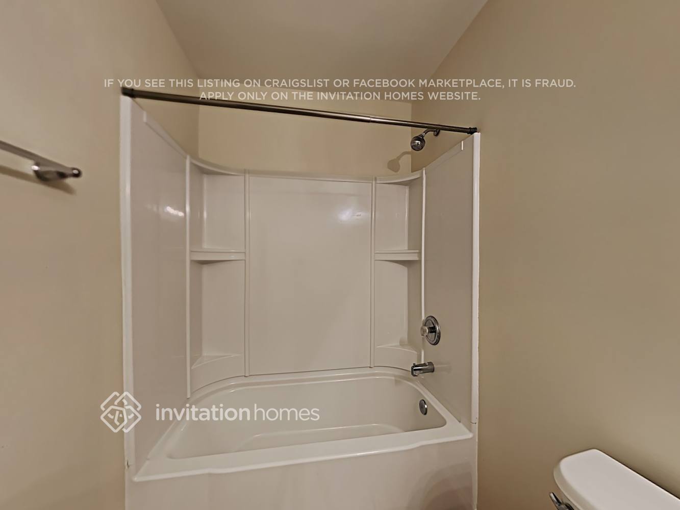 Building Photo - 120 Tulip Dr