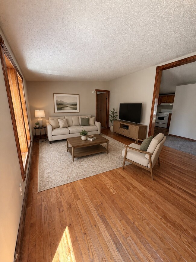 Building Photo - 138 Maynard Cir