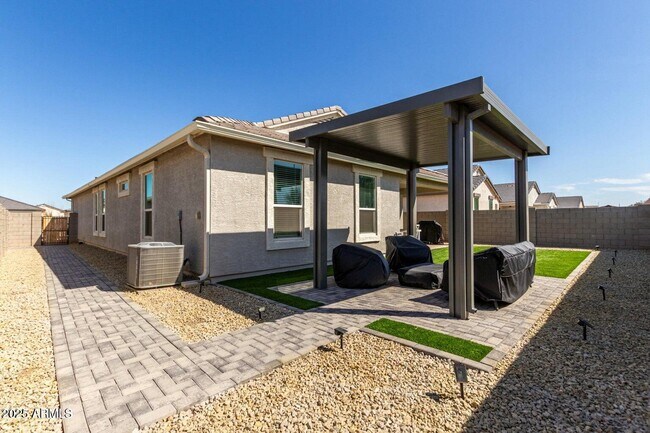 Building Photo - 37783 W San Sisto Ave