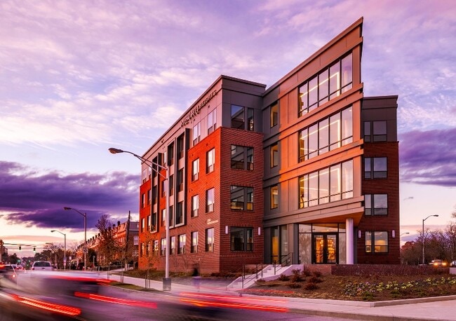 Primary Photo - Metro Heights at Mondawmin