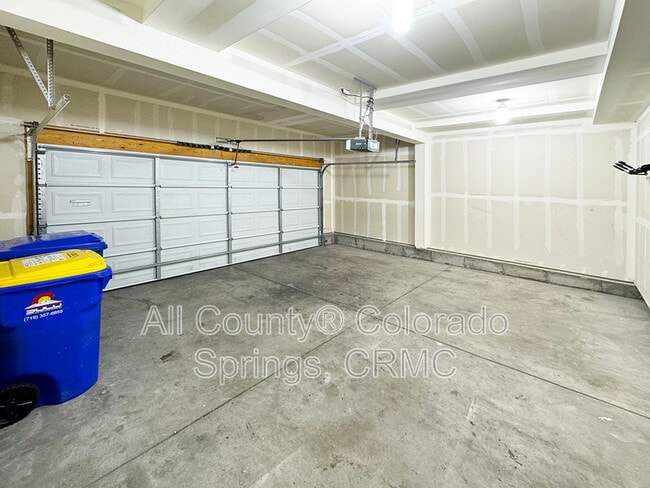 Building Photo - 10782 Yuba Dr