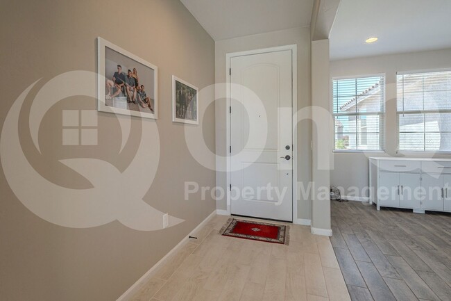 Building Photo - 5369 S Sierra Prieta Trl