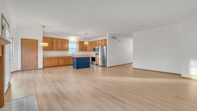 Building Photo - 7275 Winterbek Ave