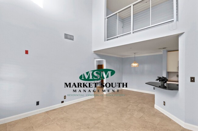 Building Photo - STUNNING GATED COMMUNITY CONDO ON WHITEMAR...