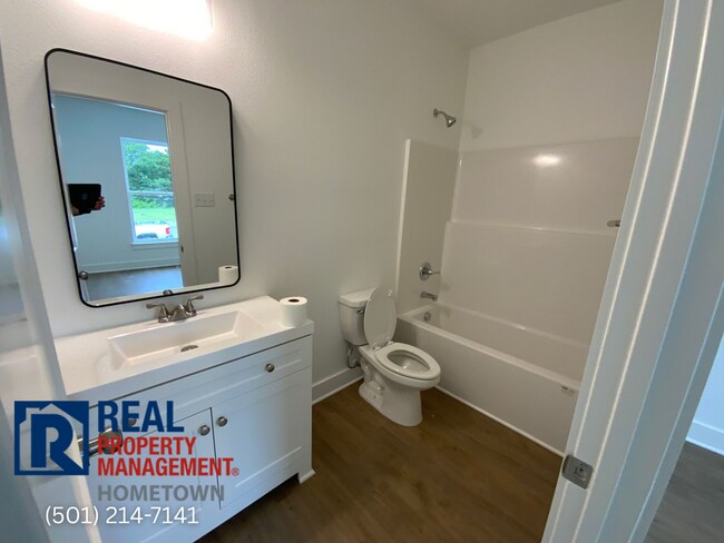 Building Photo - 2265 Rosemary Dr