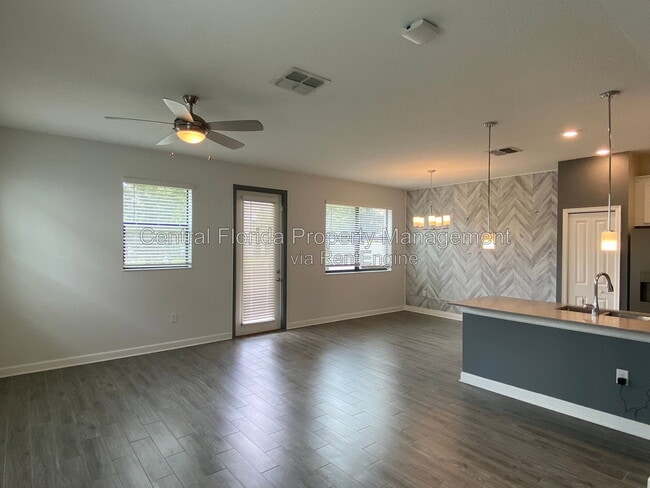 Building Photo - 1218 Payne Stewart Dr