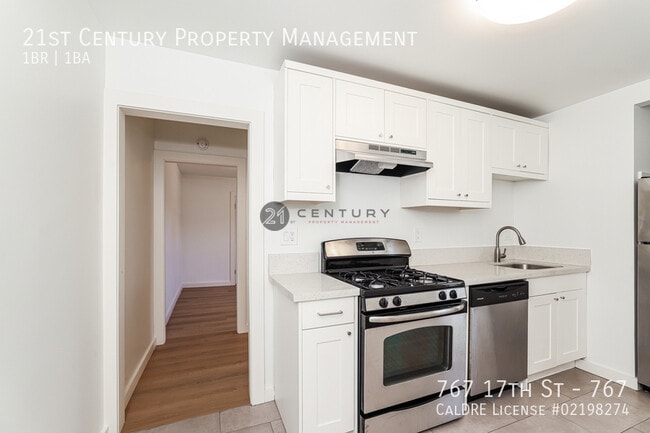 Building Photo - 767 17th St