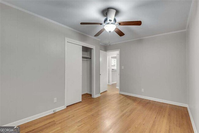 Building Photo - 799 Marstevan Dr NE