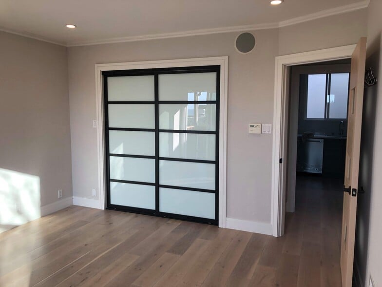 Building Photo - 1887 24th Ave