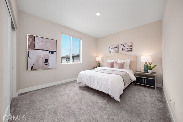 Building Photo - 130 Chorus